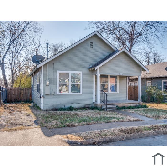 4118 Metropolitan Ave